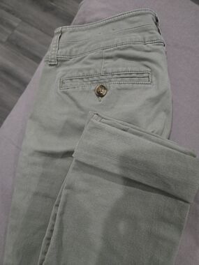 American Eagle Outfitters Olive Green Slim Chinos